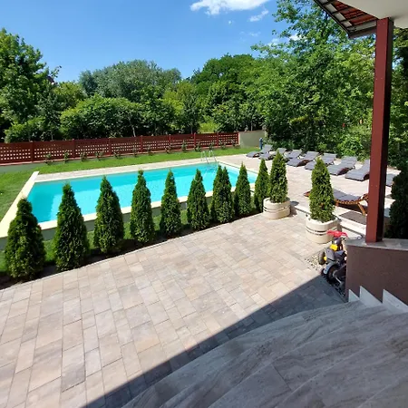 Pink Elephant Apartman Subotica